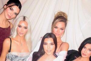 thumb hermanas kardashian jenner.jpg