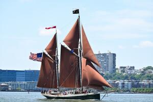 Sail250 Hudson rio