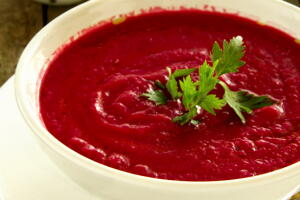 sopa-de-beterraba-hm