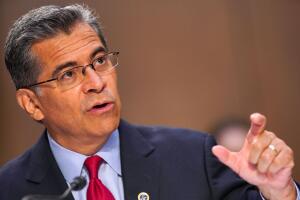 Xavier Becerra aspira sustituir a Gavin Newsom al frente de la gobernación de California el próximo año.