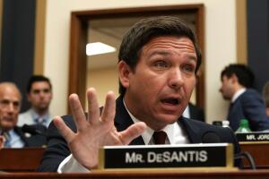 El representante Ron DeSantis, candidato republicano a la gobernación de Florida.