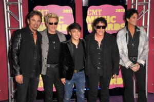 Jonathan Cain,Ross Valory,Arnel Pineda,Neal Schon,Deen Castronovo