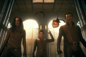 TheUmbrellaAcademy_Season3_Alphonso (Jake Epstein) número cuatro (2).jpg