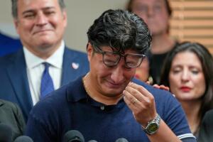 Hijo del mexicano muerto por disparo del ICE