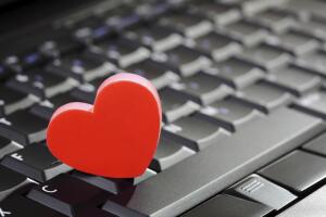buscar-pareja-en-la-web-1.jpg