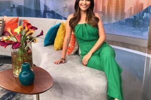 Atuendos de Ana Patricia en colores vibrantes