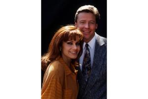 María Sorté y Alfredo Adame Mas alla del puente telenovela.jpg