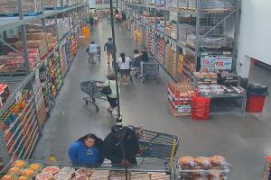 Pareja provoca incendio en minisúper de Sacramento dejando miles de dólares en daños