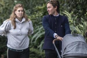 Las fotos de la princesa Beatrice de paseo con su esposo Edoardo Mapelli y su hija Sienna Elizabeth