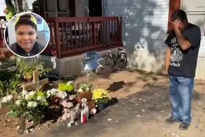 Santiago Zavala padre de Brayan Zavala llora desconsoladamente la muerte de su hijo.