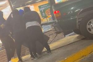 cajero automático arrancan pared camioneta robada tienda Killeen Texas