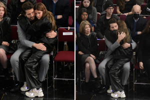 Diego Luna y sus hijos Fiona y Jerónimo en homenaje postúmo a Alejandro Luna (1).png