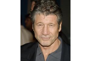 fred-ward-fotos-actor-pelicula-enough.jpg
