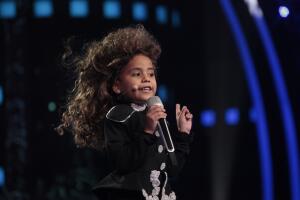 Beba protagoniza 'Mala nochecita no'