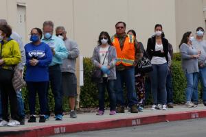 coronavirus latinos.jpg