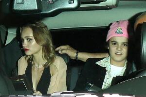 lily-rose-depp-hermano.jpg