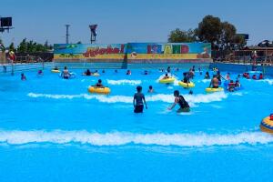 Island Waterpark Fresno