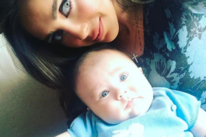 Anahí y su hijo Manuel 