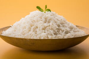 Saiba como preparar um arroz soltinho e saboroso