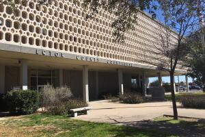 Ector County Courthouse (Eng).jpg