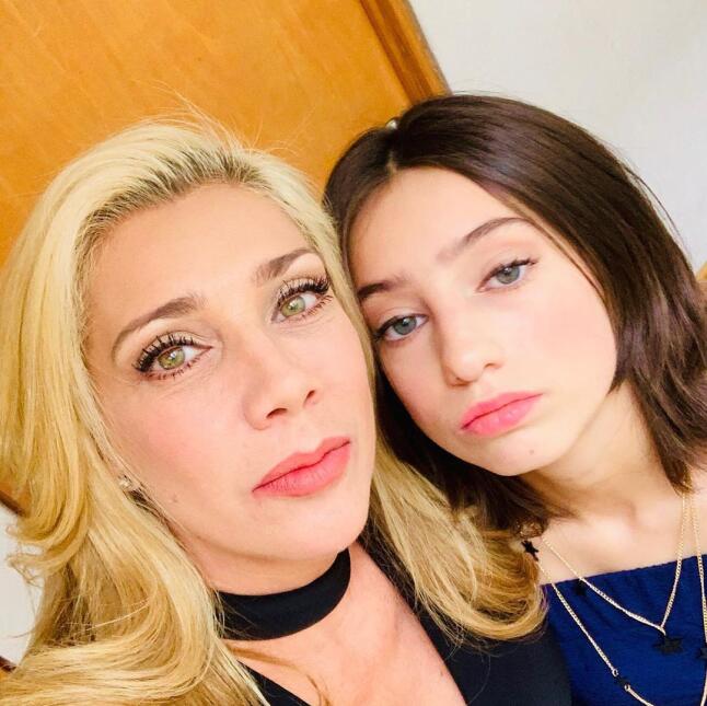 Soledad, depresión, golpes, abusos contra su hija: Cynthia Klitbo revela todo lo que sufrió durante años | Univision Famosos | Univision