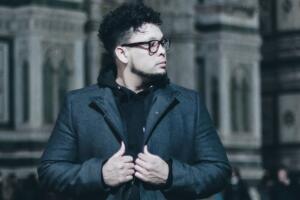 Engel Seven es un artista urbano cristiano nacido en Nicaragua, cuya música y fe están tocando corazones en todo el mundo. 