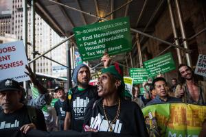 Desamparados marchan hasta City Hall