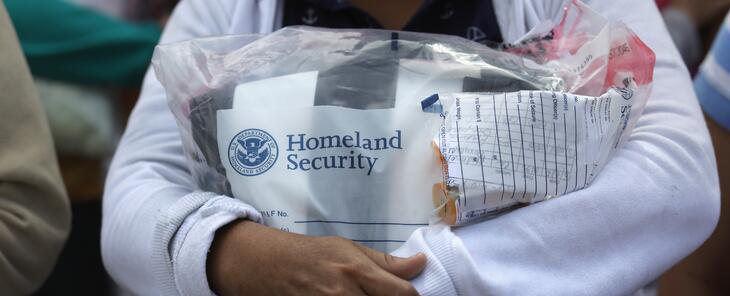 Jueces de inmigración "indignados" por fallo que les quita el derecho a sindicalizarse