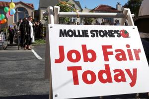 GettyImages-Job-Fair.jpg