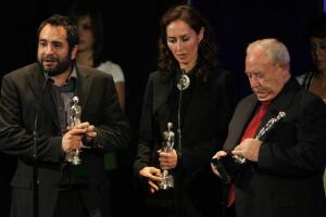 Eugenio Caballero (L), Pilar Revuelta (C