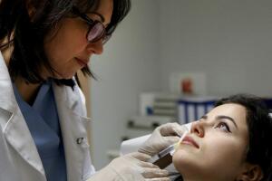 cirugia-labios1.jpg