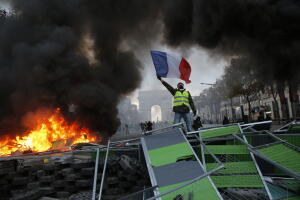 APTOPIX France Gas Price Protests