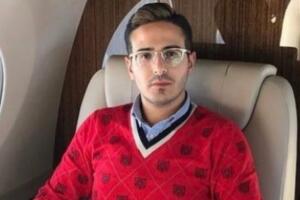 El estafador de Tinder entrevista Inocente.jpg