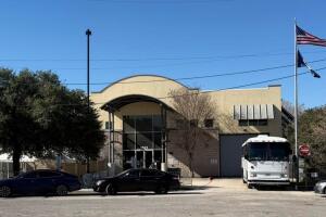 operativo migratorio Fredericksburg detenidos ICE paradas de tráfico policía local Texas