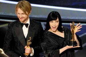 billie-eilish-finneas-oscar