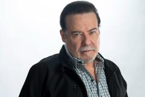 Fugitivas: César Evora es Patricio Rojas