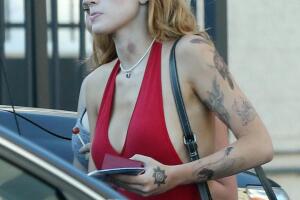 BELLA THORNE
