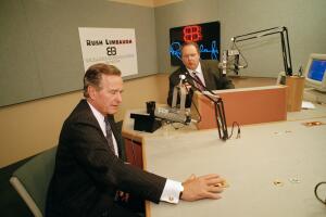 George H.W. Bush con Rush Limbaugh