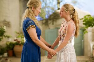 meryl-streep-amanda-seyfried-mamma_mia.jpg