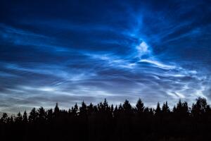 noctilucentes-nubes-cielo.jpg