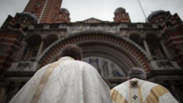Iglesia católica en Francia habría cometido al menos 10,000 abusos sexuales contra menores desde 1950