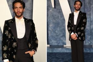 Diego Calva en la fiesta de Vanity Fair tras los premios Oscar 2023