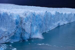 TOPSHOT-ARGENTINA-GLACIER-PERITO MORENO