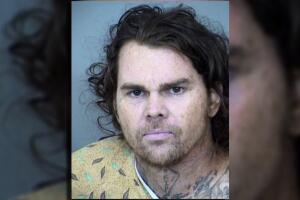 Nicholas Cowan regresa al hospital. 