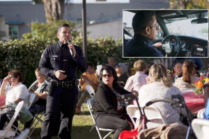 Durante más de dos décadas como detective del LAPD, Chris Reza ha conocido de cerca los desafíos que enfrentan las comunidades del este y sur de Los Ángeles. Pero, además de su uniforme y su radio, Reza lleva consigo un micrófono. A través del mariachi encontró una manera diferente de acercarse a los vecinos y fortalecer la confianza con la comunidad que juró proteger y servir.