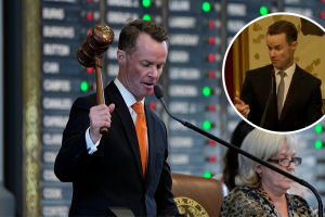 Dade-Phelan-Ken-Paxton-acusa-ebrio-sesión