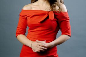 Natalia Giard, presentadora de los noticieros de 5:00 p.m y 10:00 p.m. de Univision Chicago