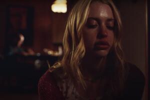 faye personaje euphoria.jpg