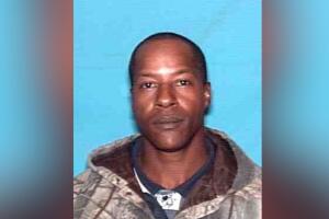 violador serial Texas ADN Bastrop agresión sexual Rangers de Texas casos sin resolver