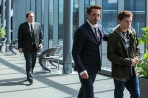 tony-stark-spider-man-homecoming
